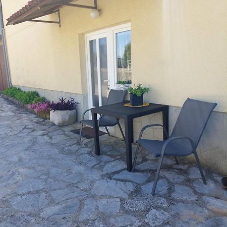 Apartman Avsec Krk Town Exterior foto